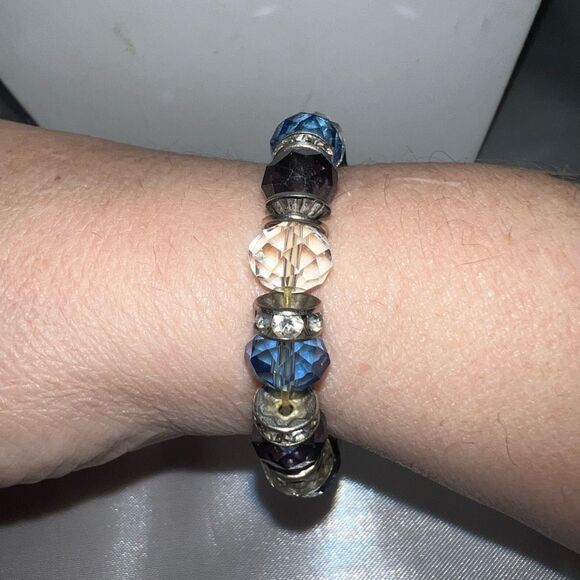 Blue and‎ Clear Crystal Stretch Bracelet - Picture 3 of 7